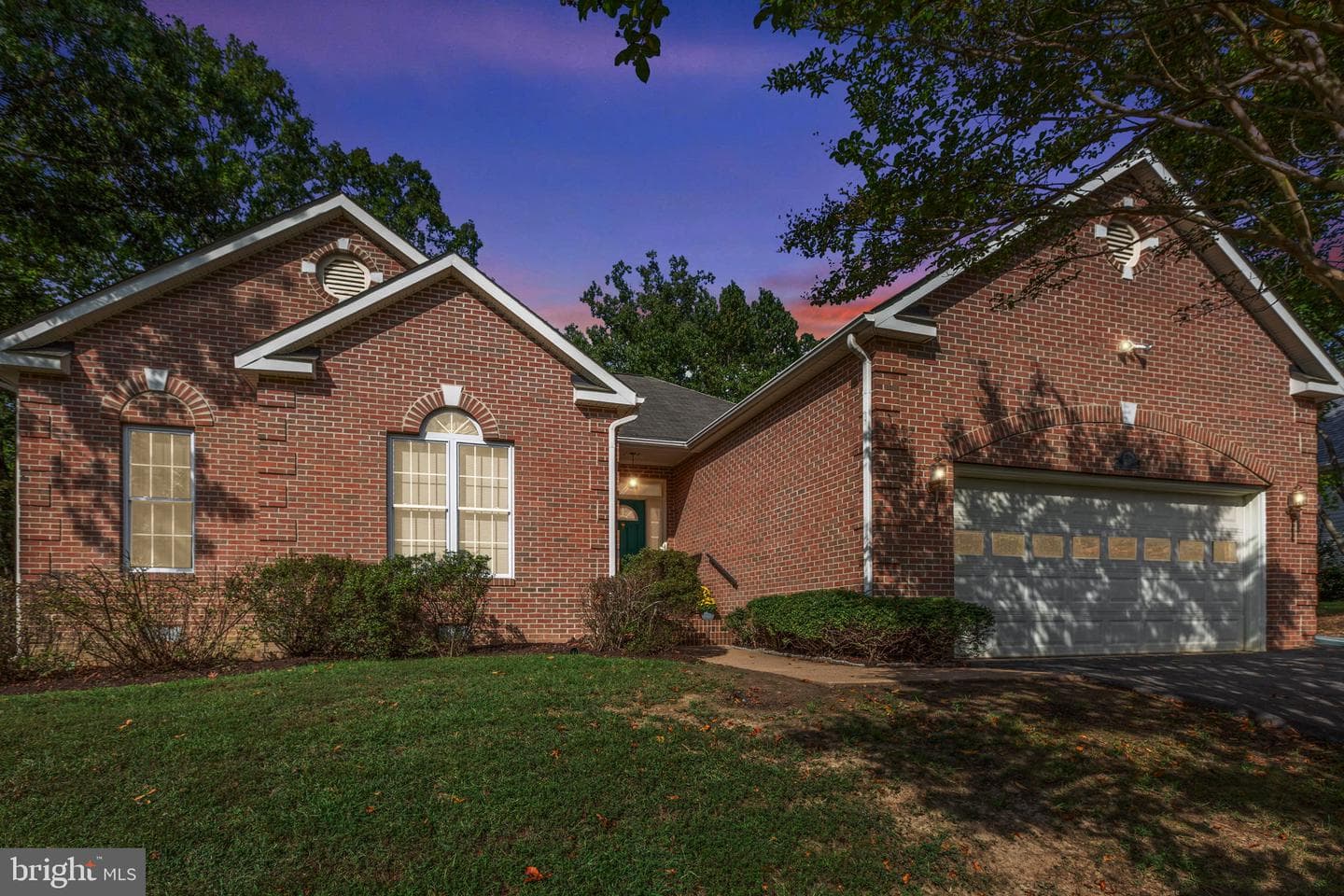 31 N Pointe Drive photo 1