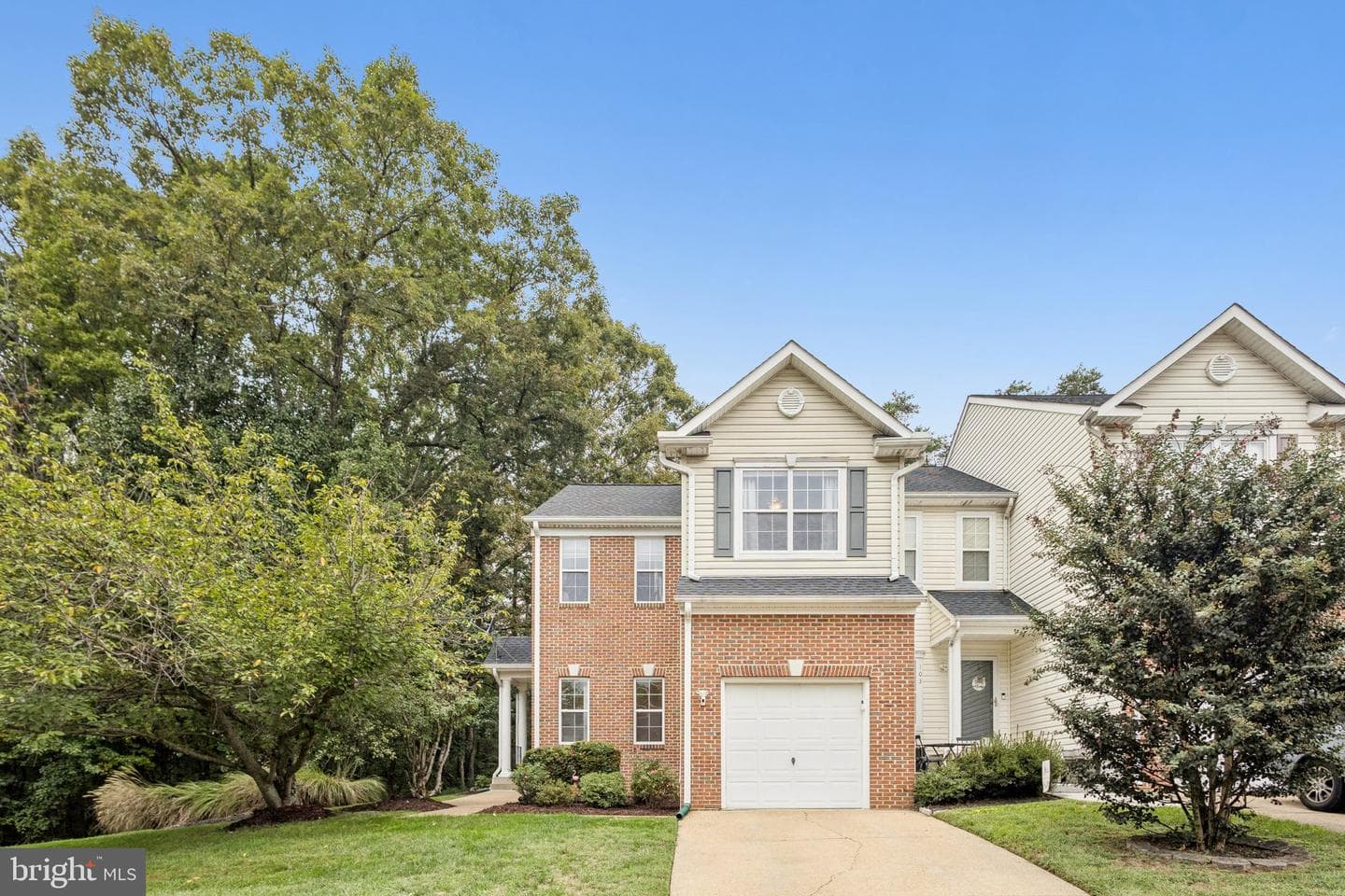 101 Waters Landing photo 1
