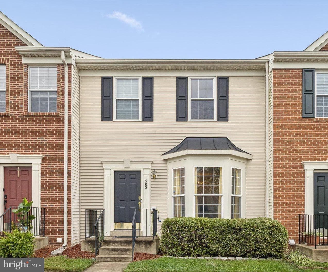 202 Hemlock Drive photo 1