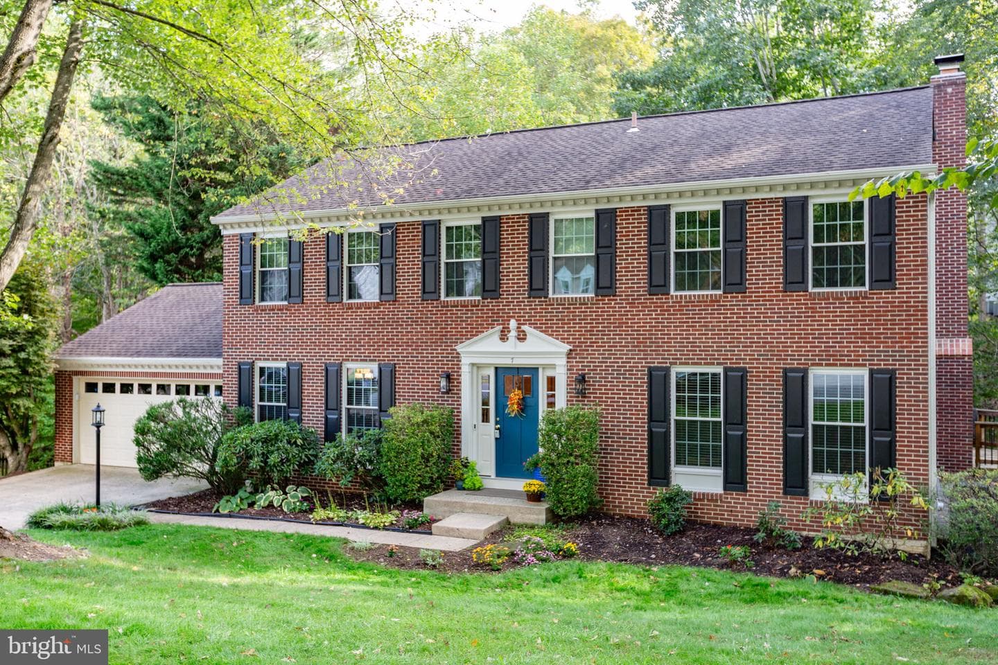 7 Lee Court photo 1
