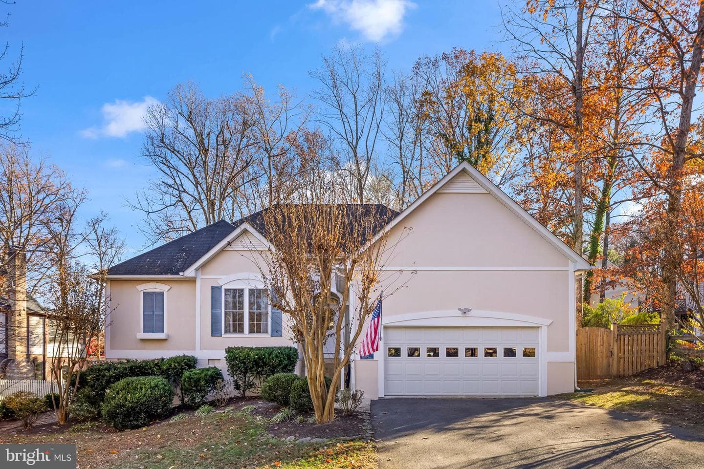 1203 Richmond Drive photo 1