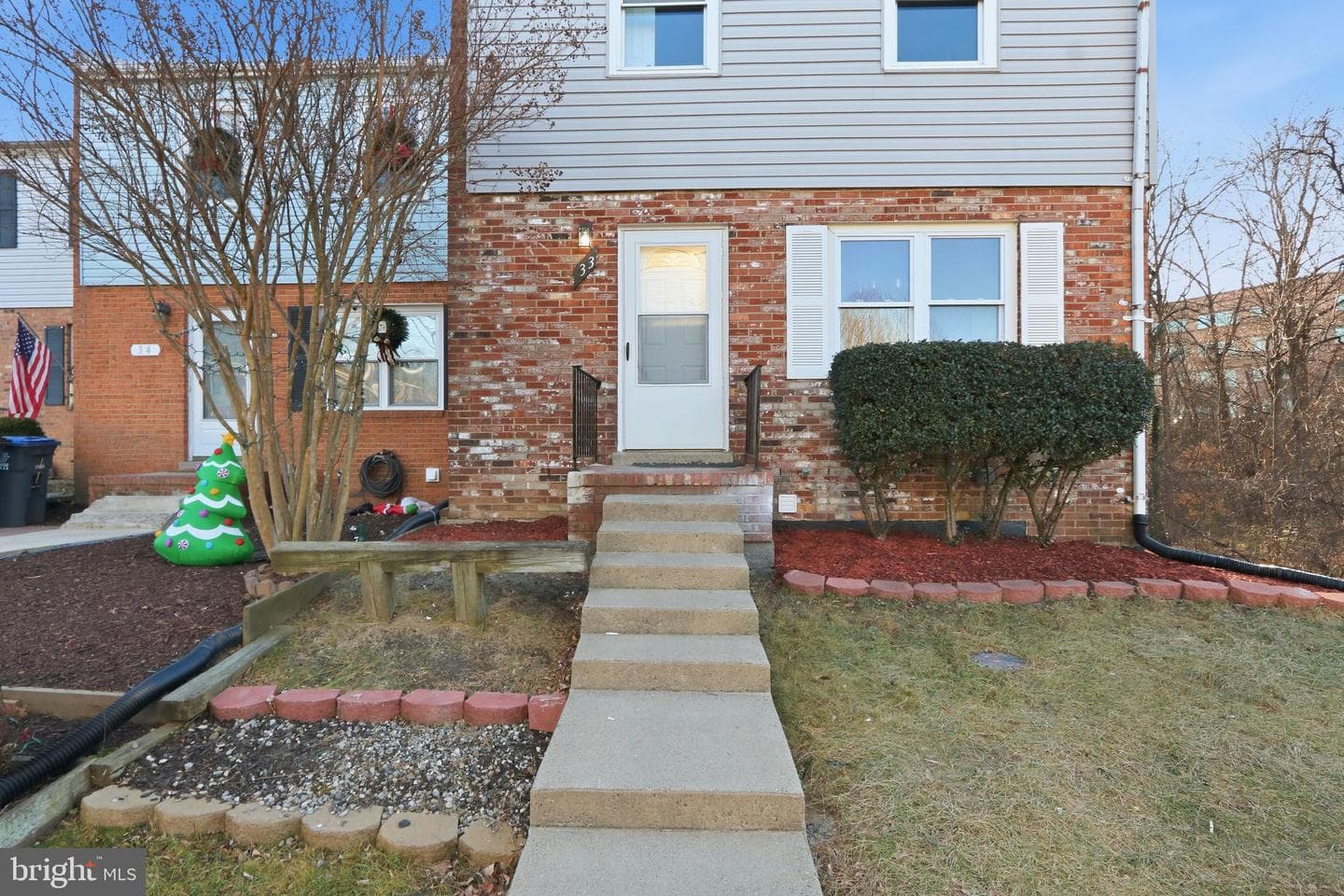 33 Bristol Court photo 1