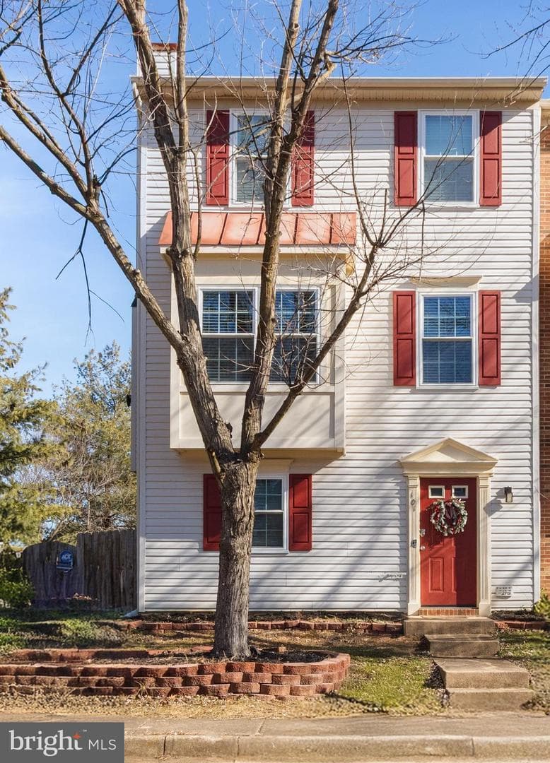101 Bonair Street photo 1