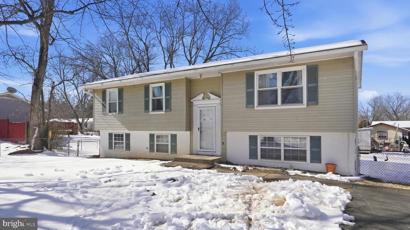 210 Austin Drive photo 1