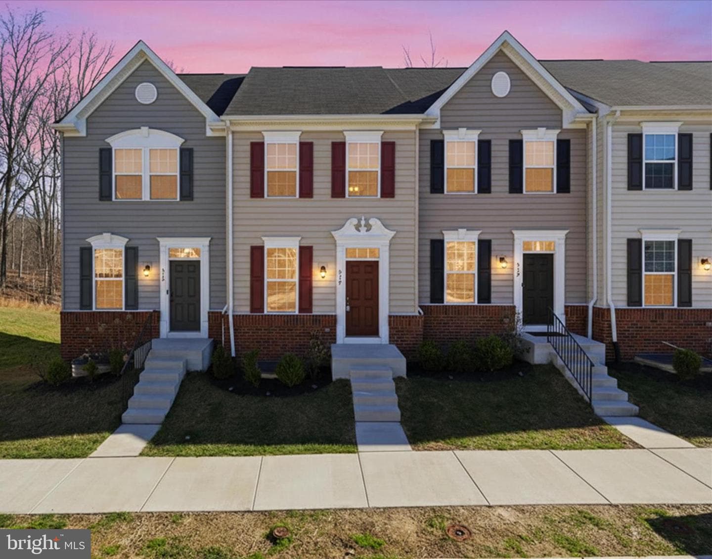 517 View Point Way photo 1