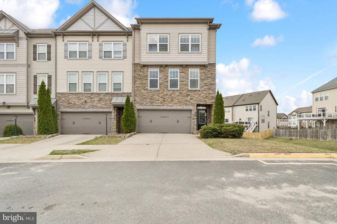 25 Flint Court photo 1