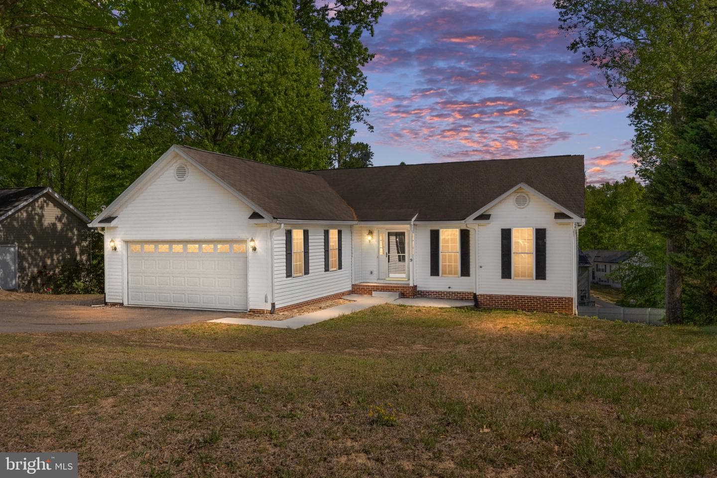 9 Yucca Drive