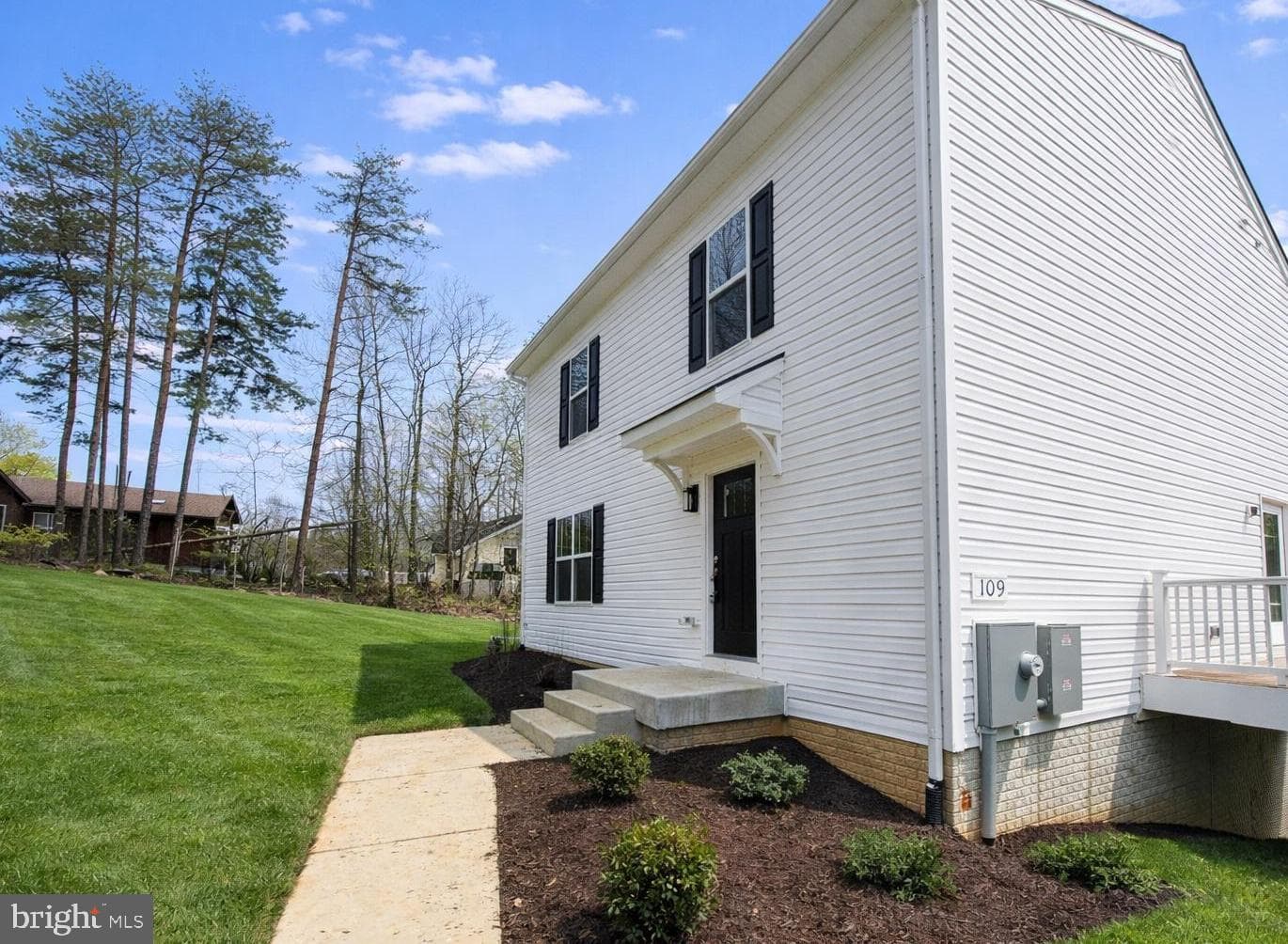 109 Longview Drive photo 1