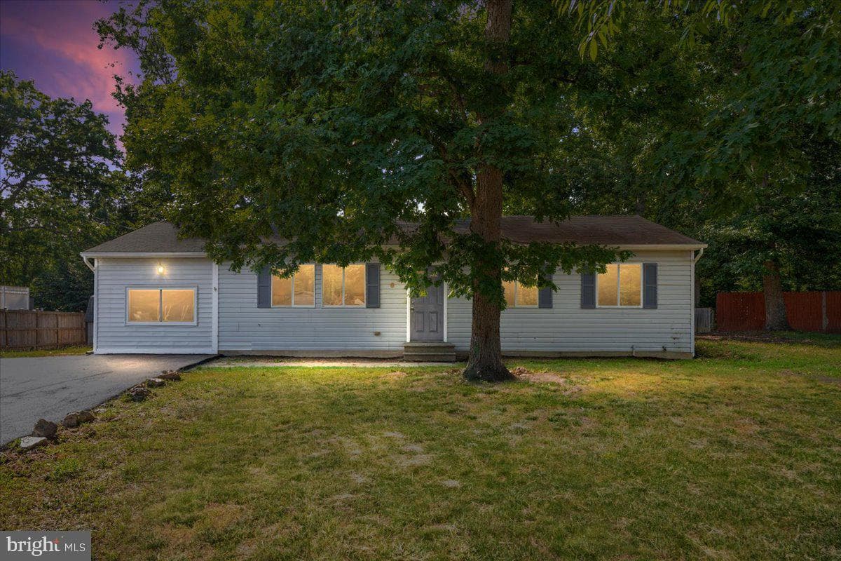 6 Breezy Hill Drive