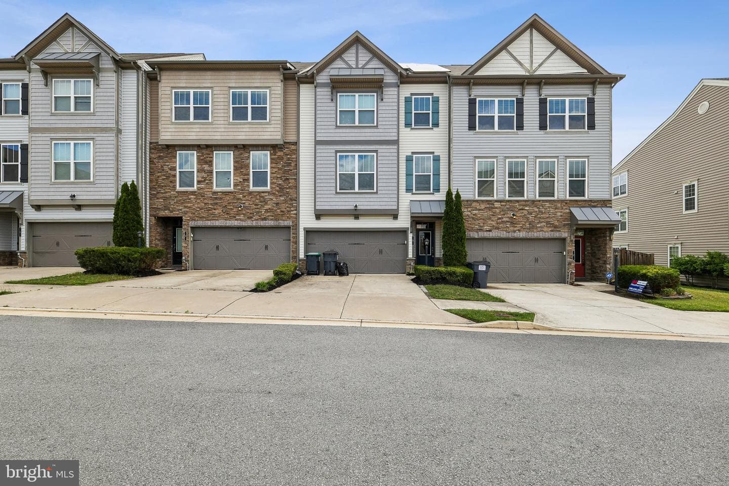 5 Coulter Lane photo 1