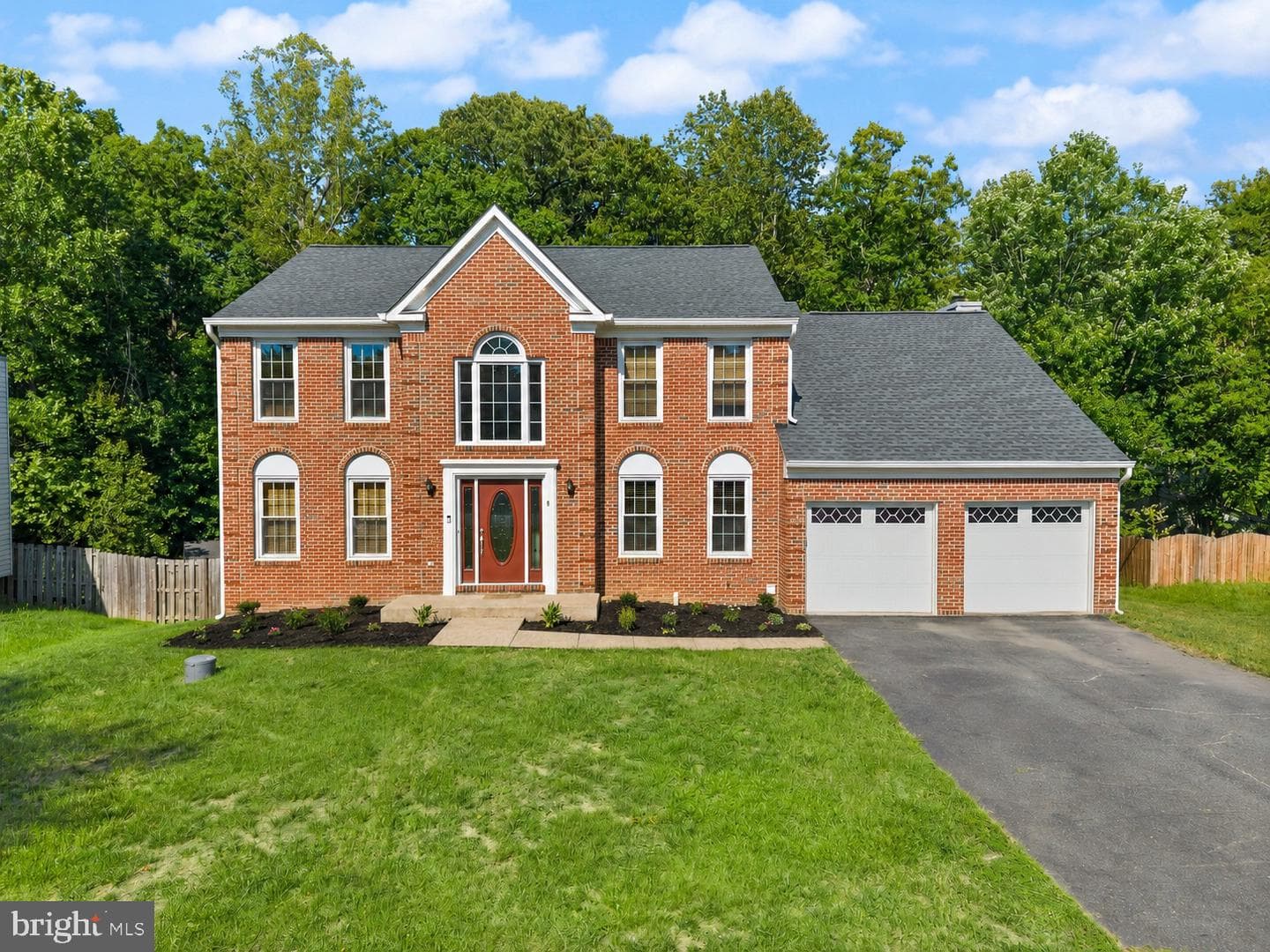 8 Willow Glen Court