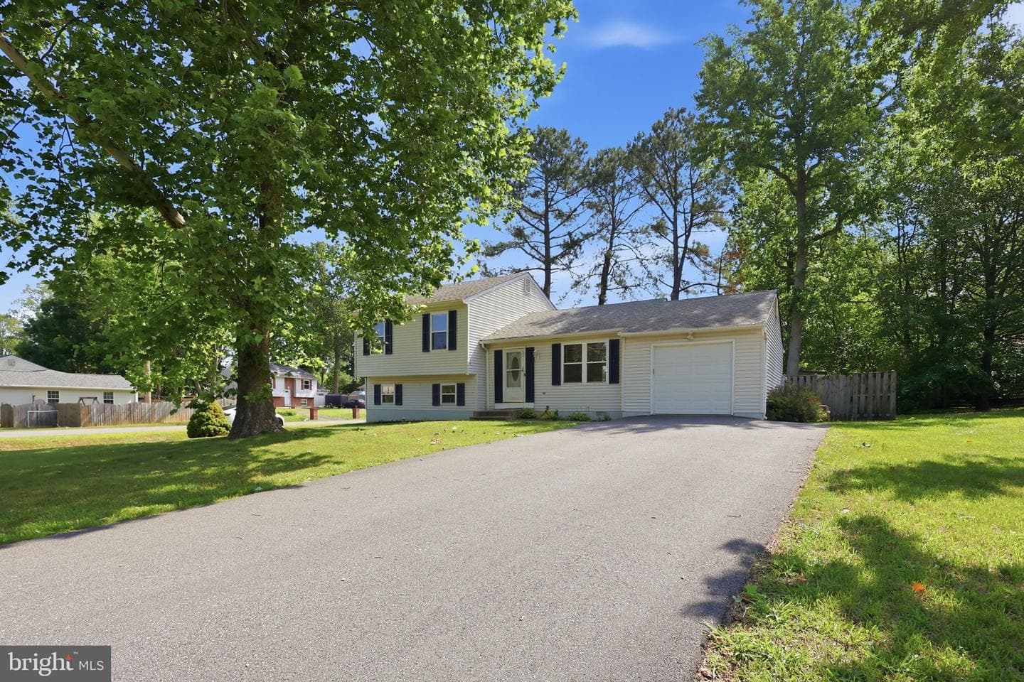 33 Bryant Boulevard