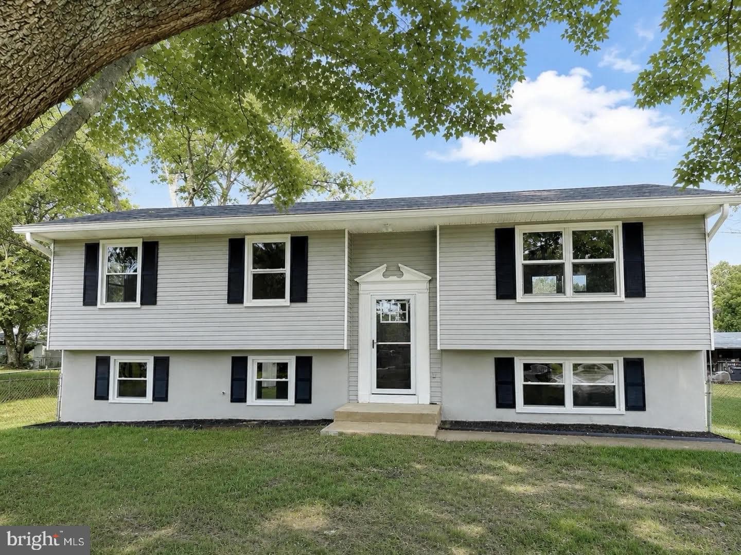 210 Austin Drive photo 1