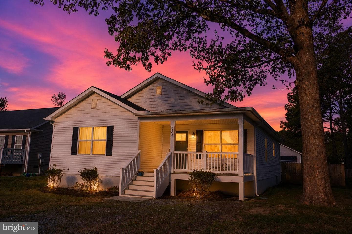669 Lakeview Drive