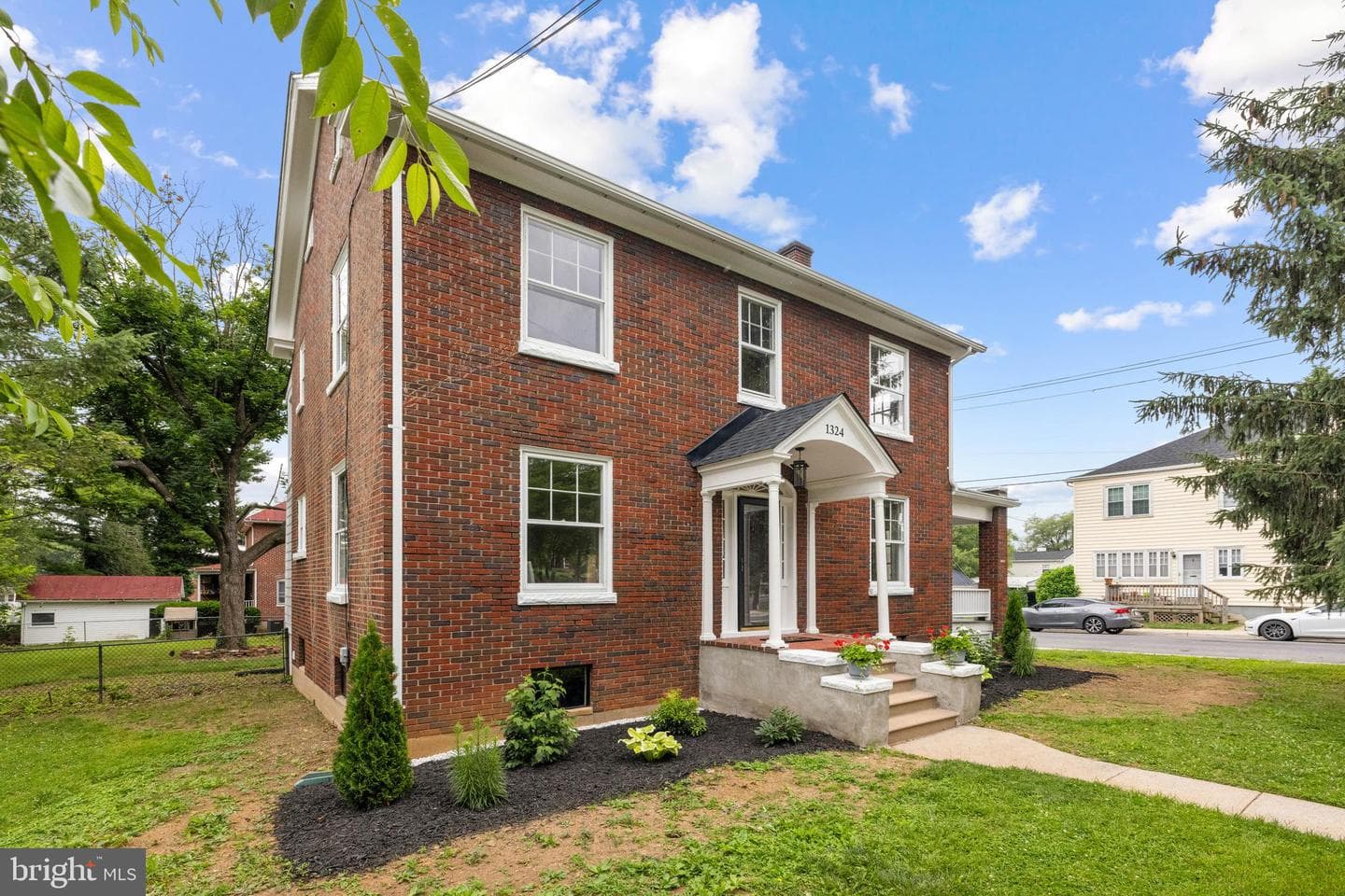 1324 Valley Avenue photo 1