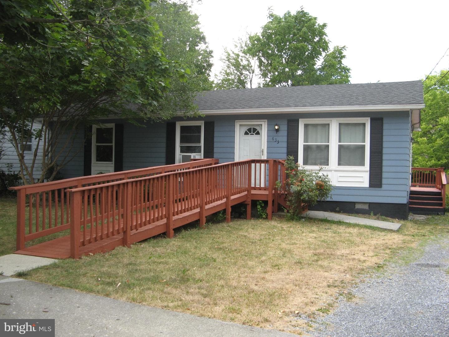 633 Ewell Street photo 1