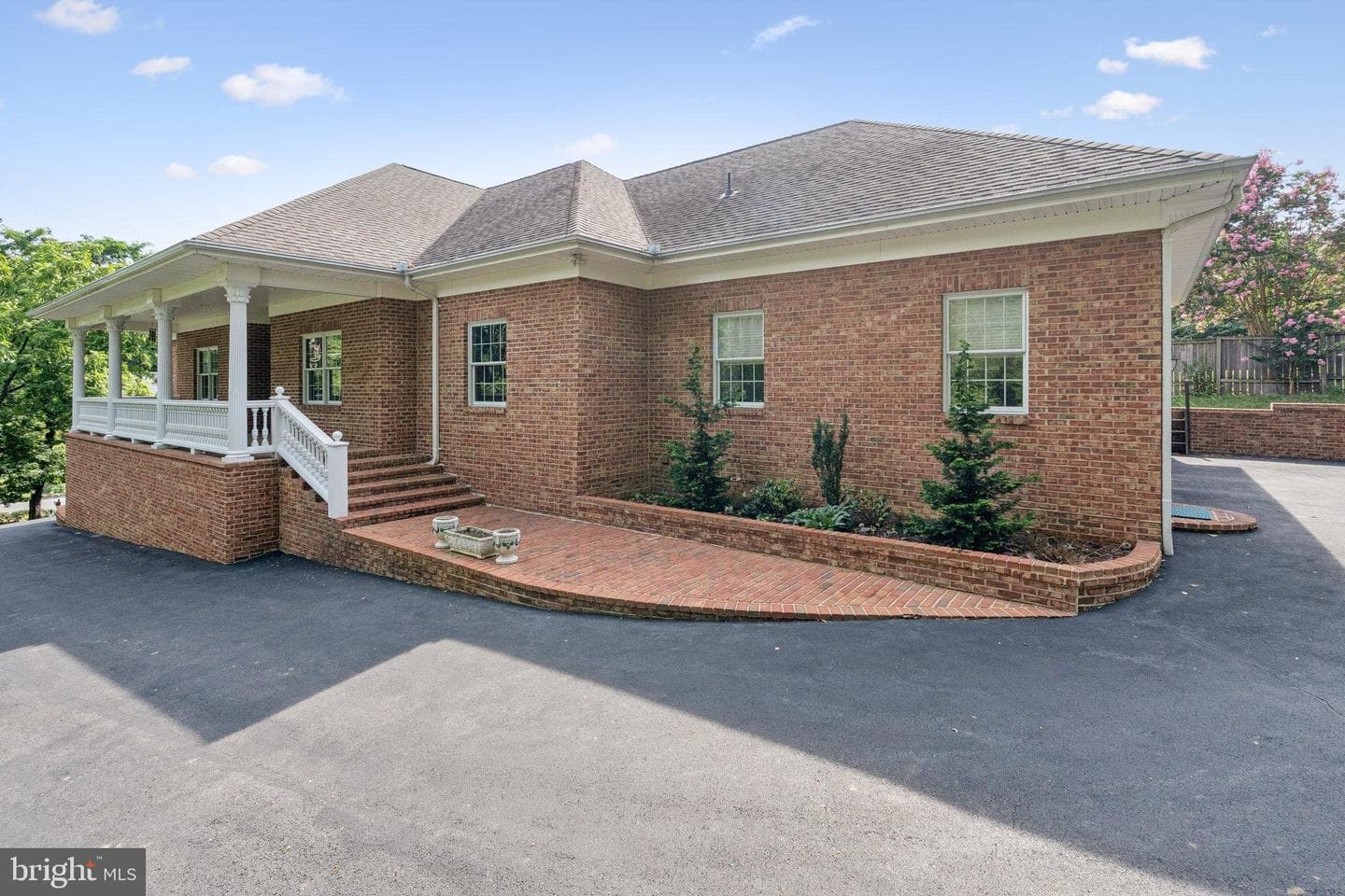1205 Caroline Street photo 1