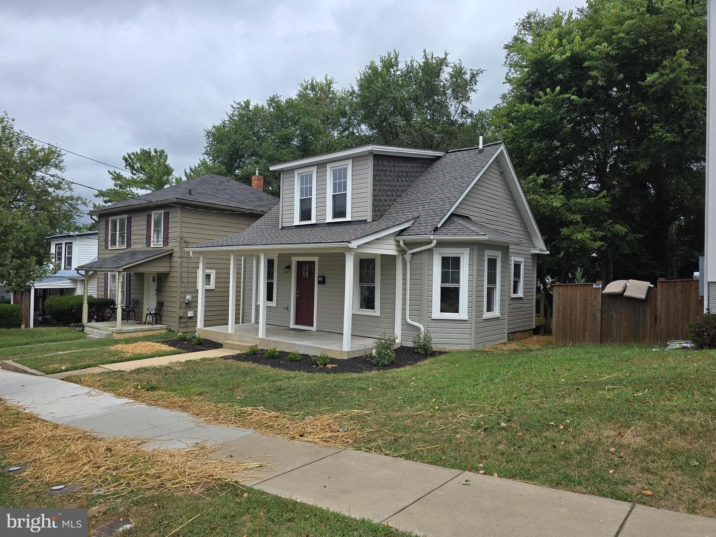20 E Hart Street photo 1