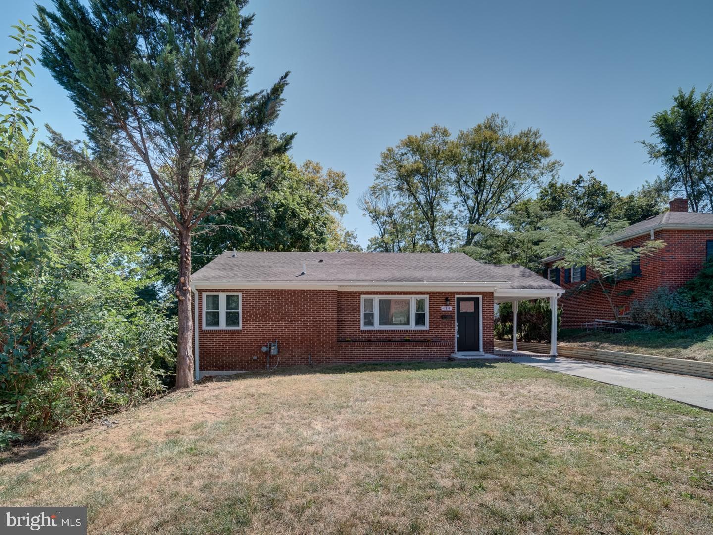 414 Elm Street photo 1