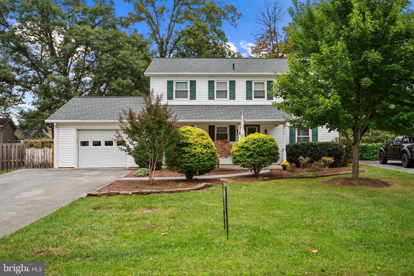 118 Russellcroft Road photo 1