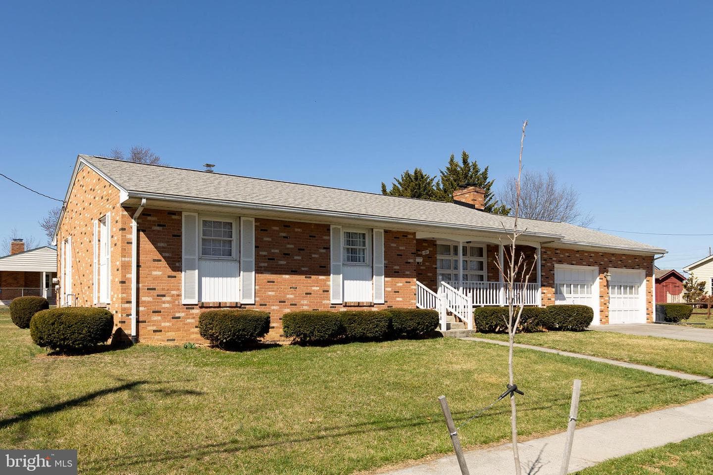 101 Molden Drive photo 1