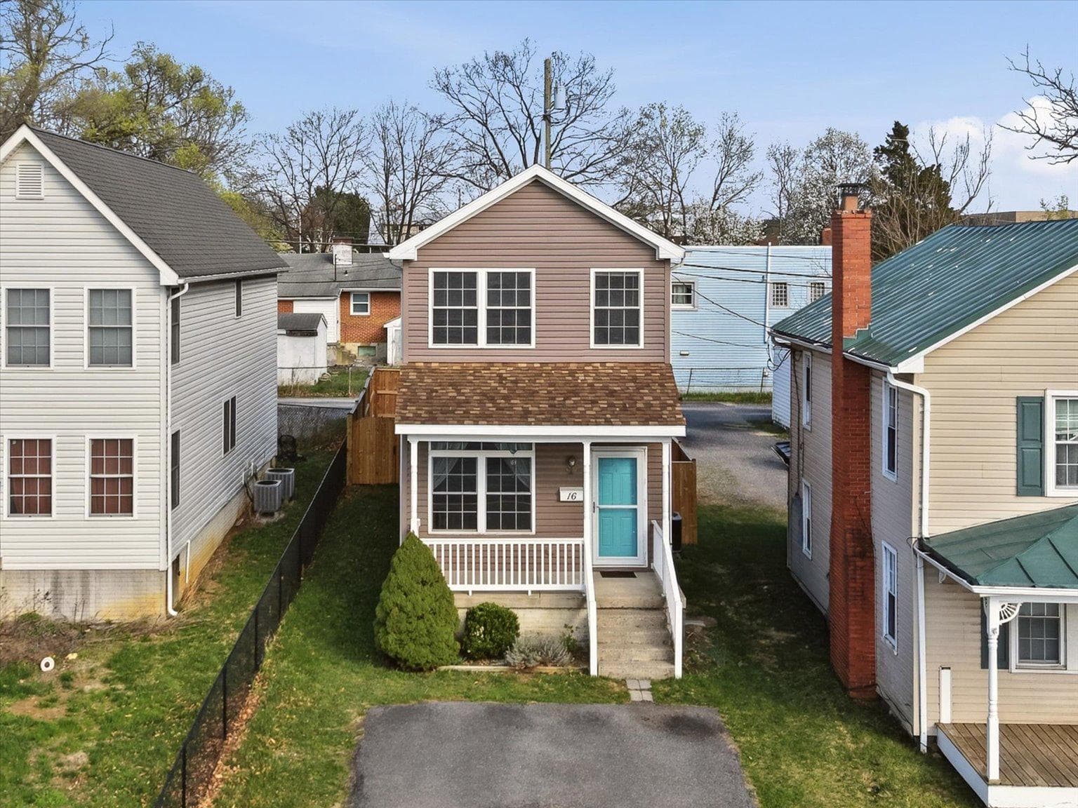 16 S Pleasant Valley Road