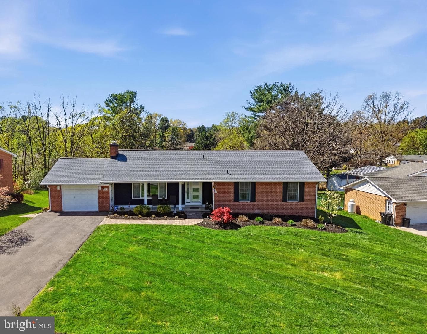 329 Wood Avenue photo 1