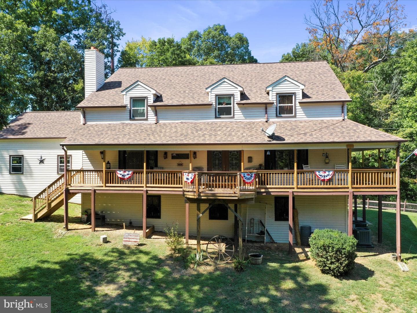 2741 Happy Creek Road photo 1
