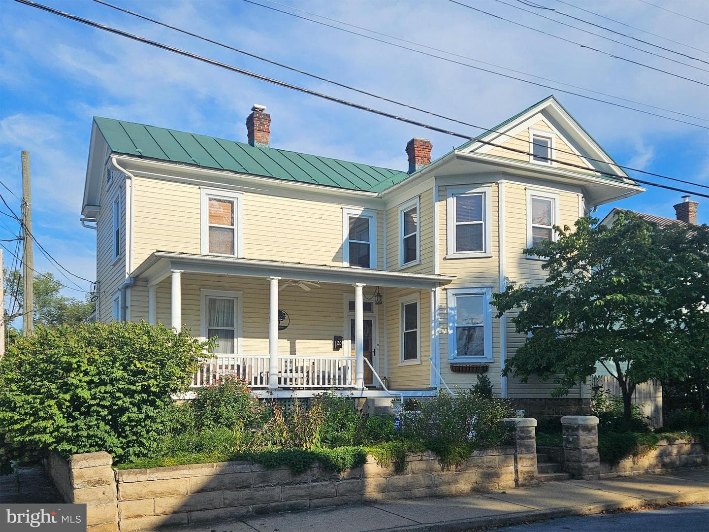 20 Blue Ridge Avenue photo 1