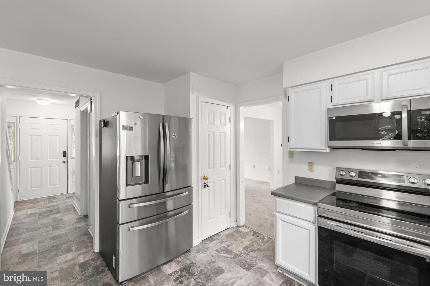 1422 Canterbury Road photo 1