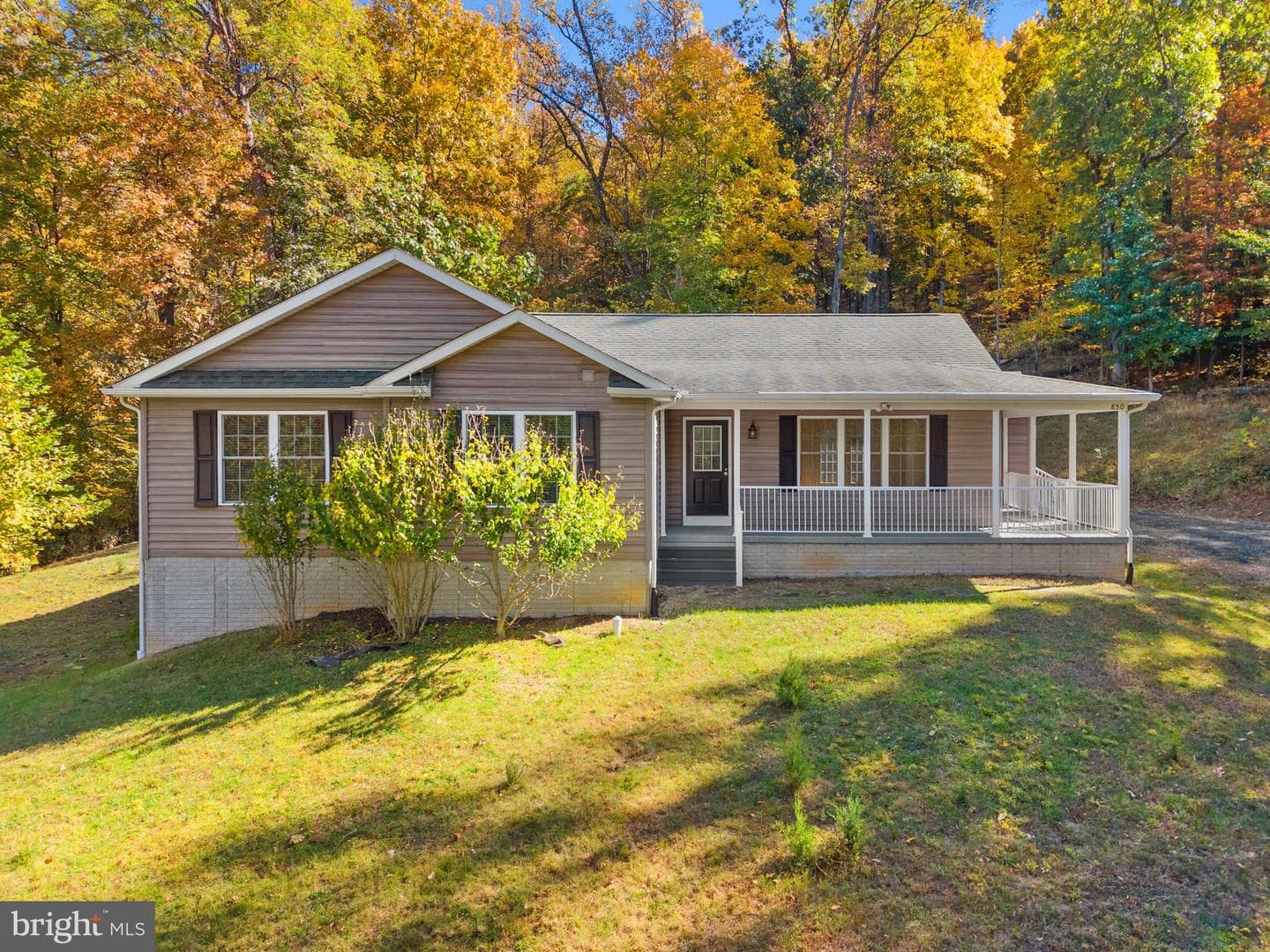 850 Timberland Manor photo 1