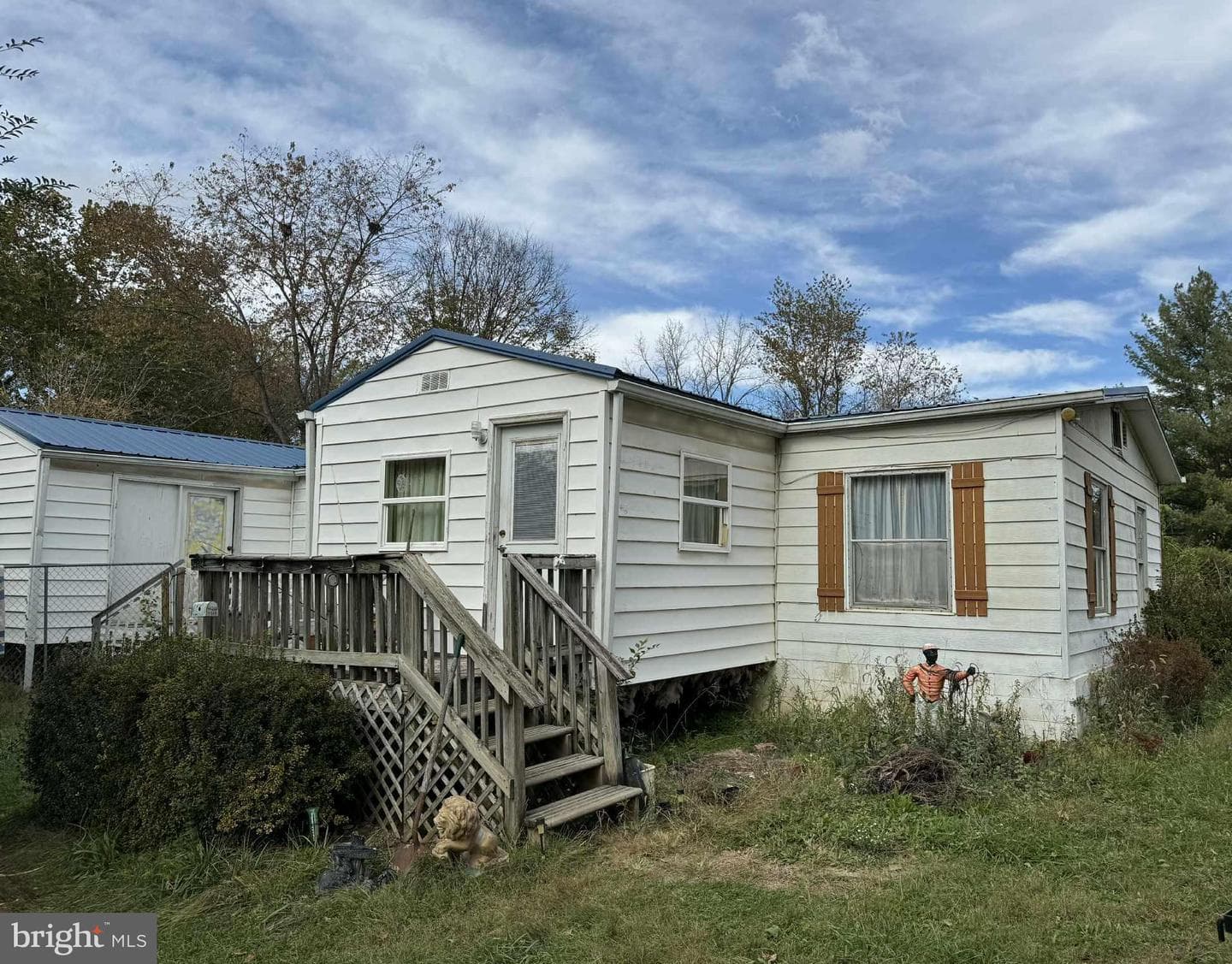 560 Youngs Drive photo 1