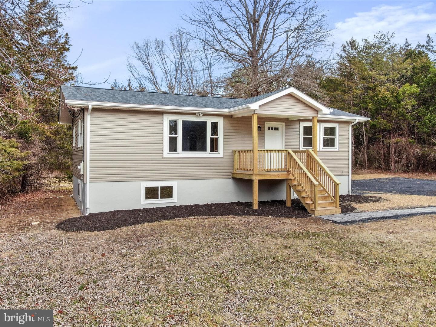75 Southern Drive, Strasburg