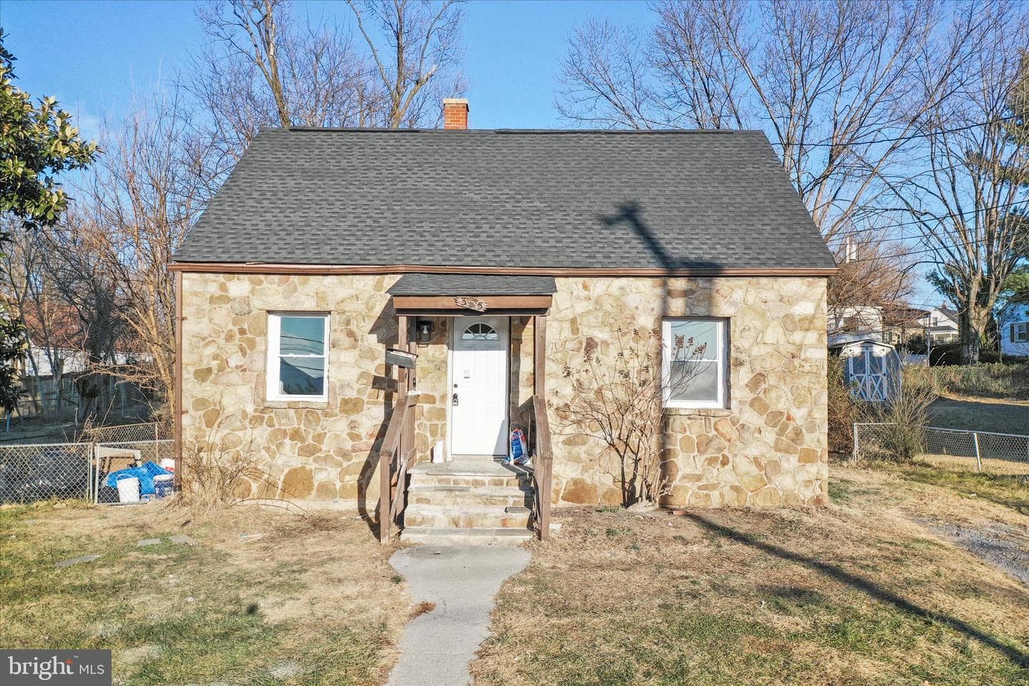 365 W 9th Street