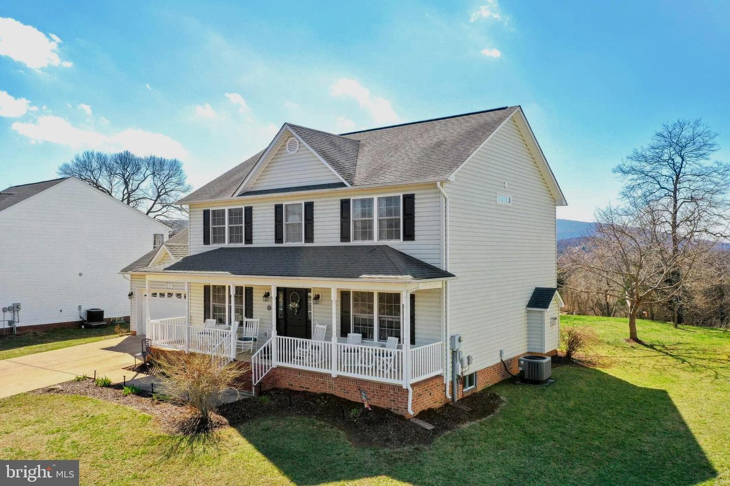 1147 Happy Ridge Drive photo 1
