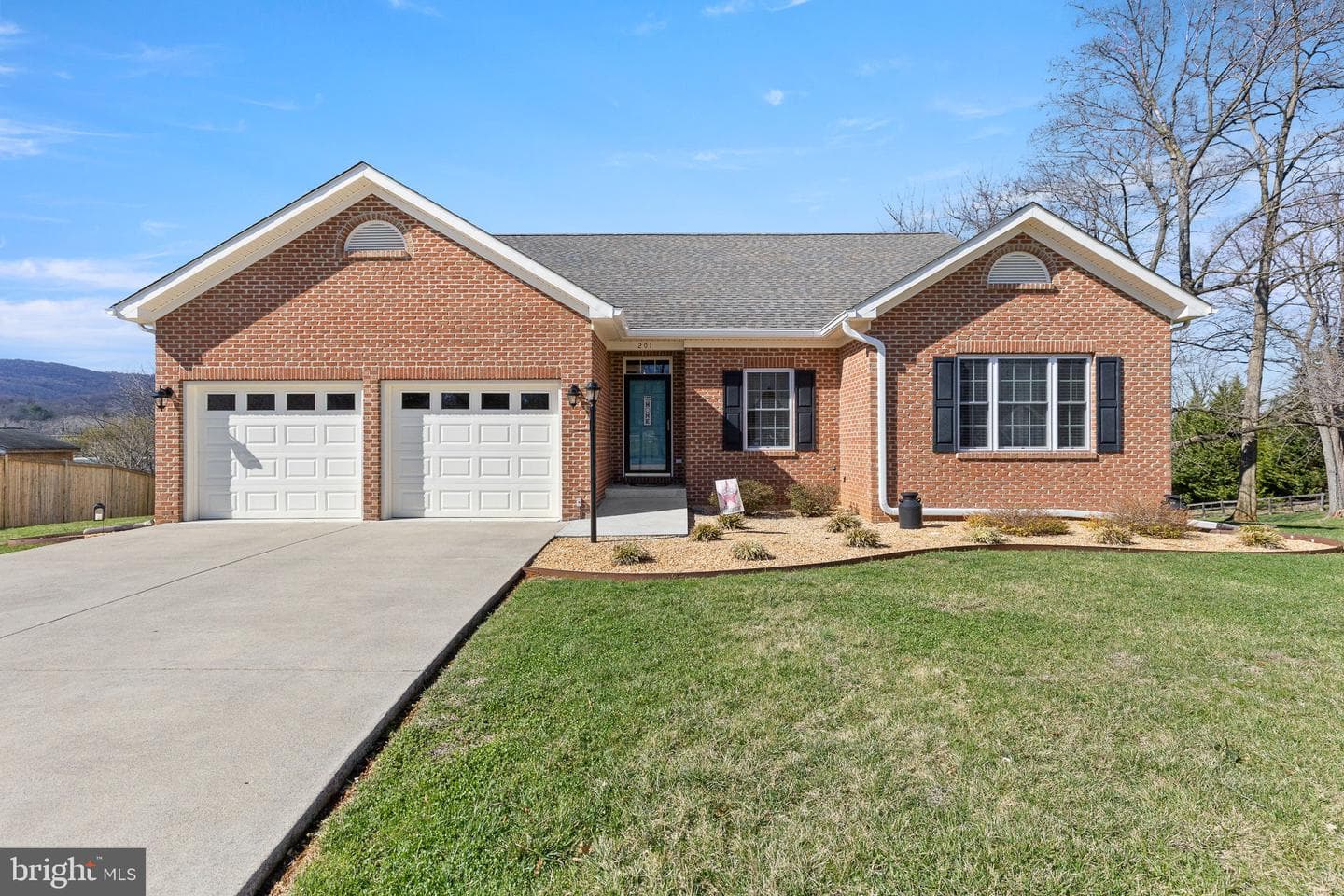 201 Peach Tree Court