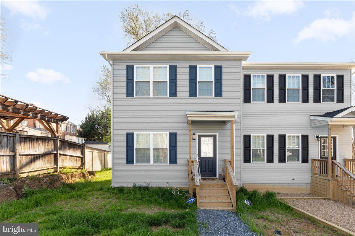 1013 Virginia Avenue photo 1