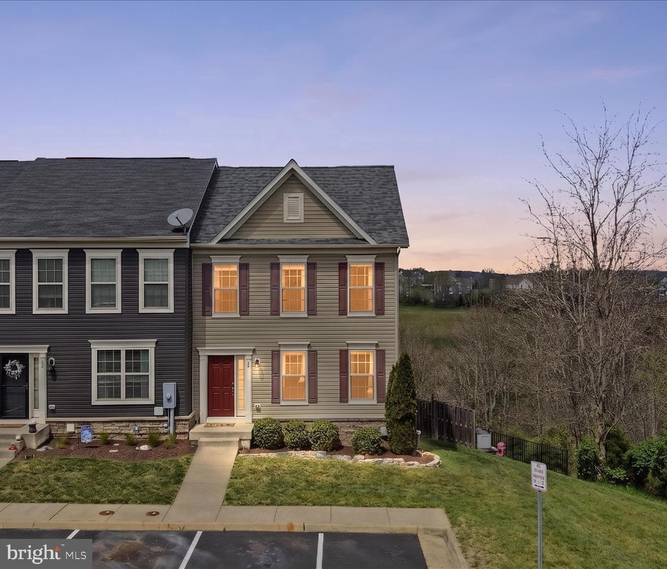 60 Niblick Square