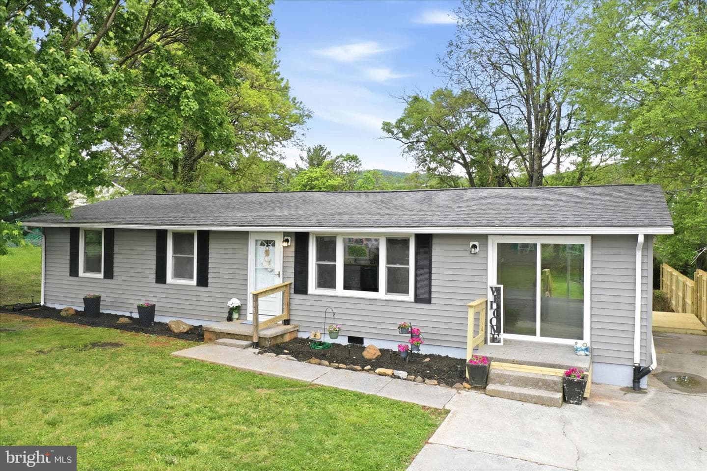 118 McLendon Drive photo 1