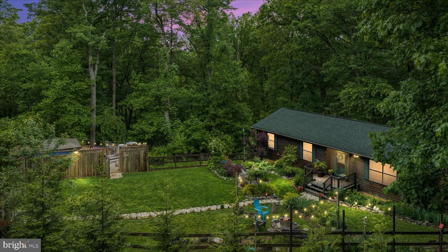1880 Blue Mountain Road