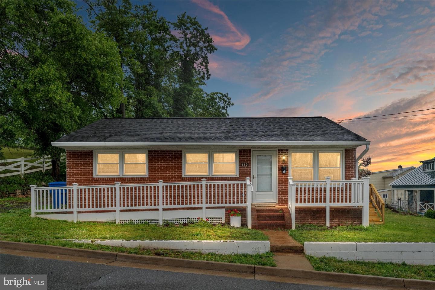 210 Midway Avenue