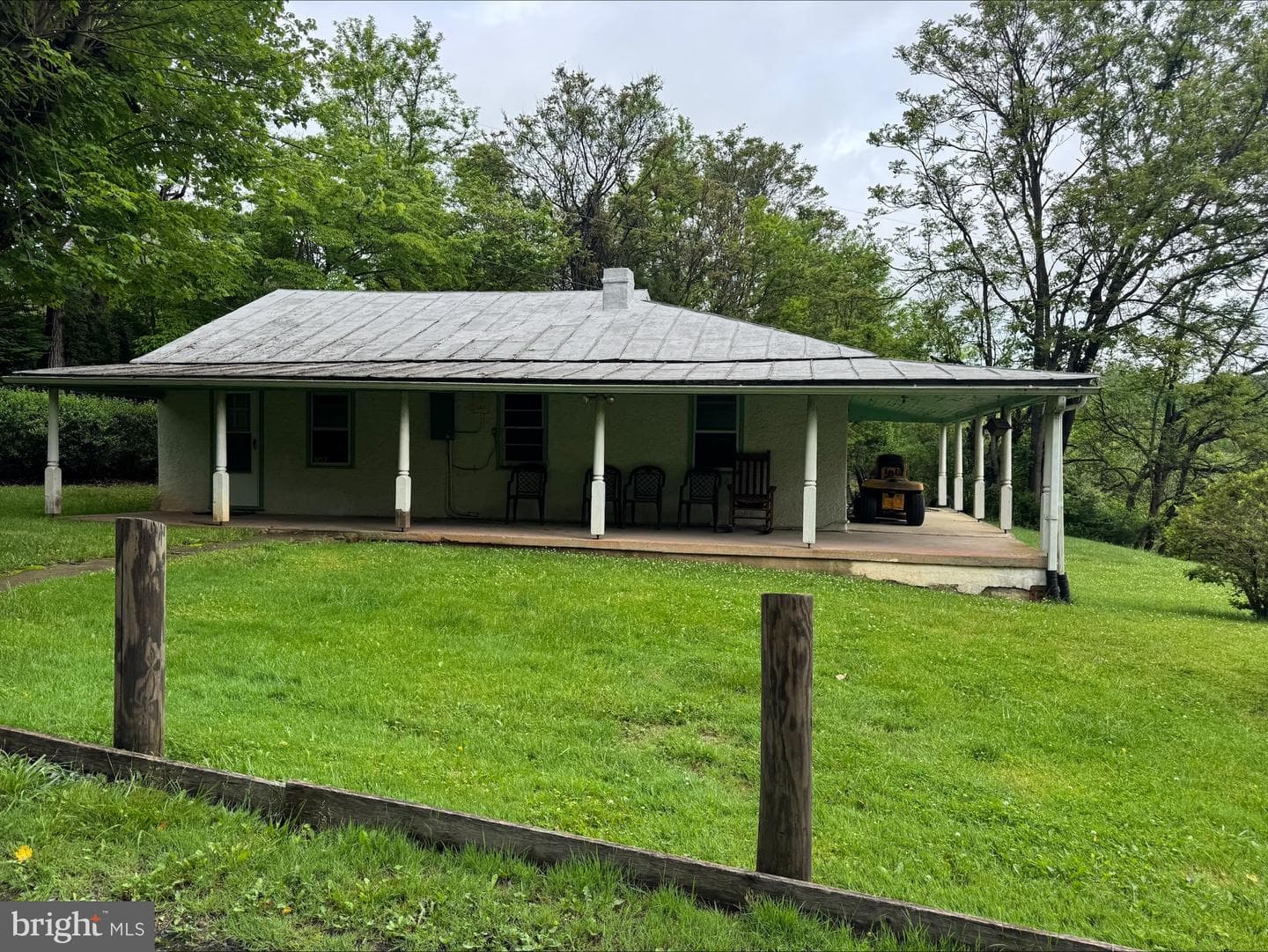 307 Jennings Lane photo 1