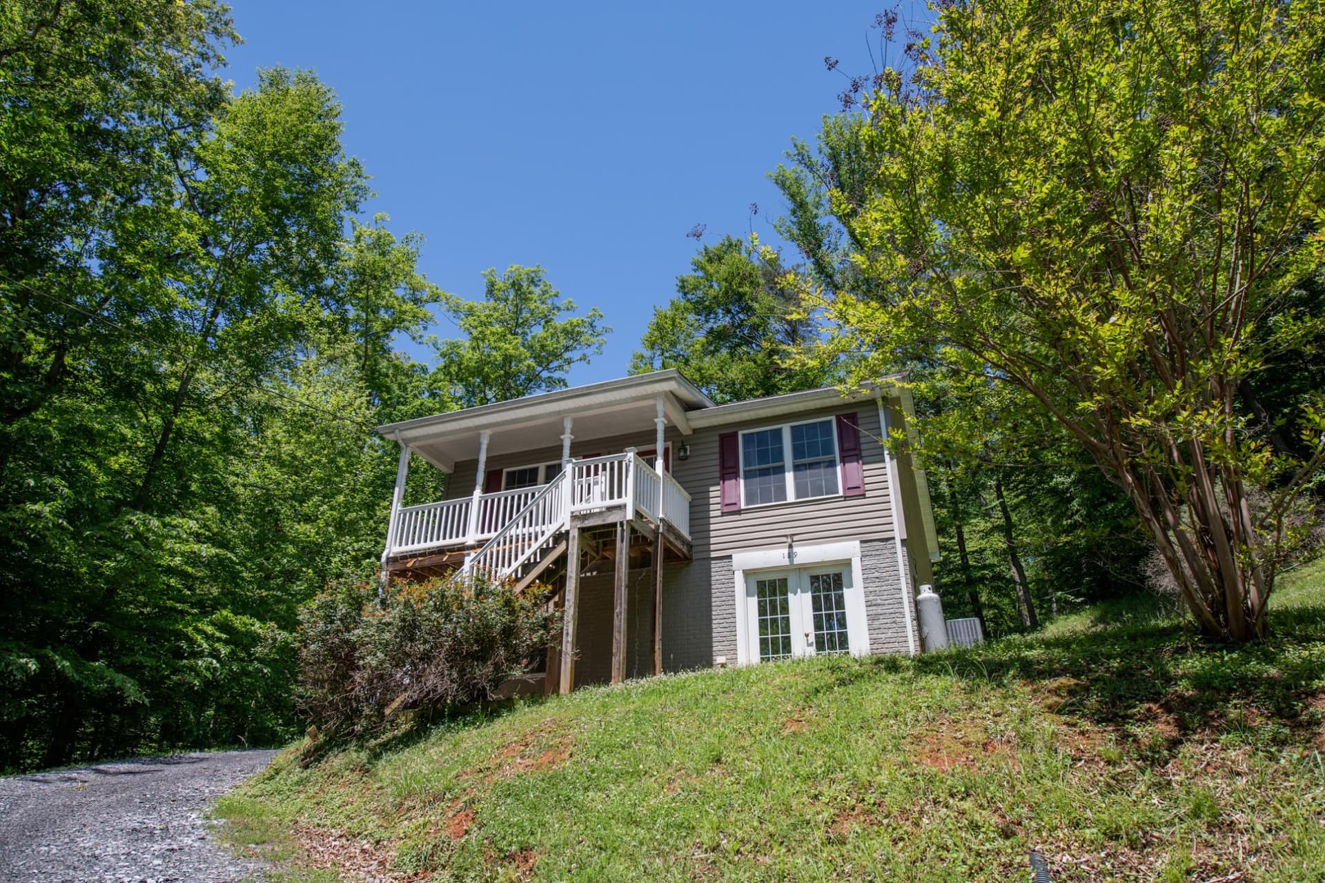 189 View Drive
