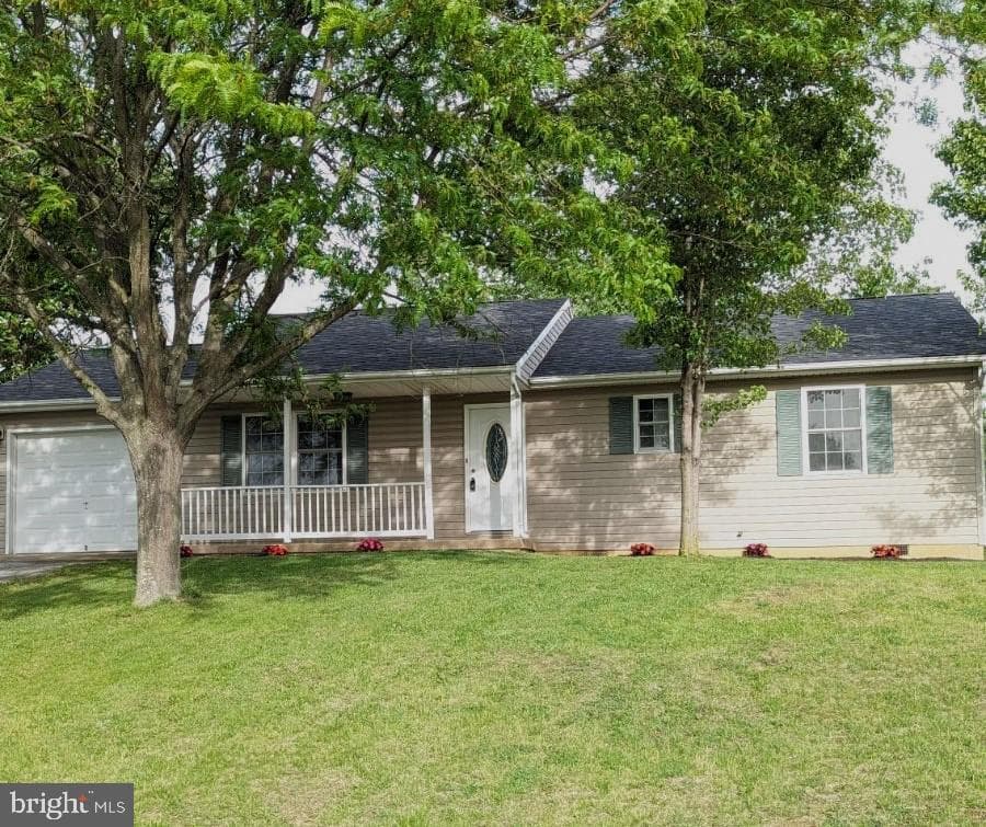 216 Mimosa Drive photo 1
