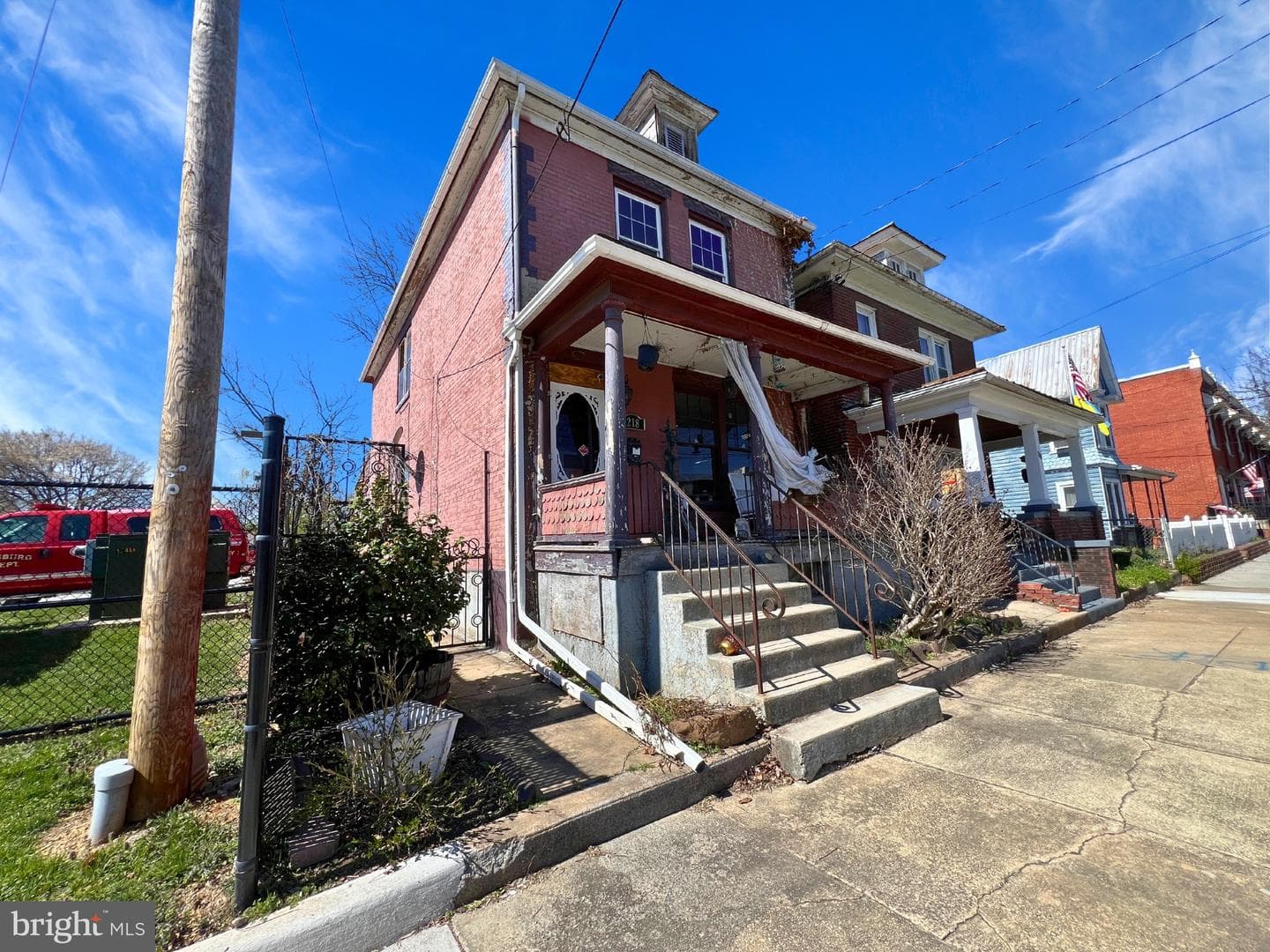 218 N Raleigh Street photo 1