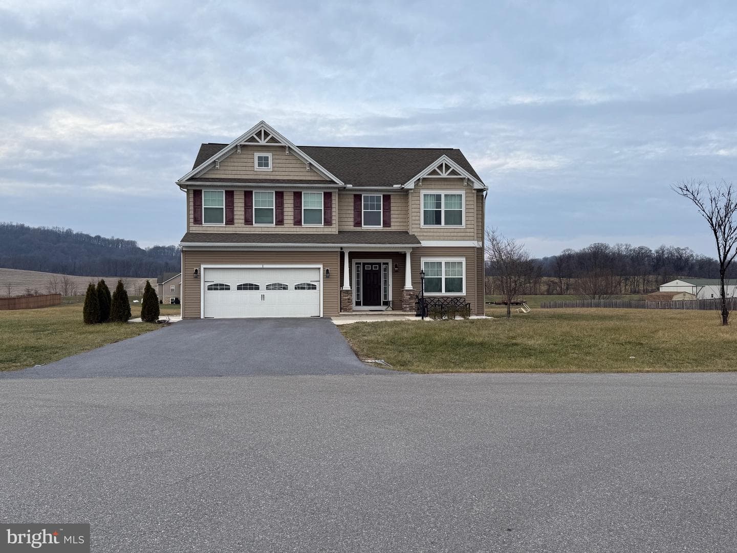 1 Chisholm Drive N photo 1