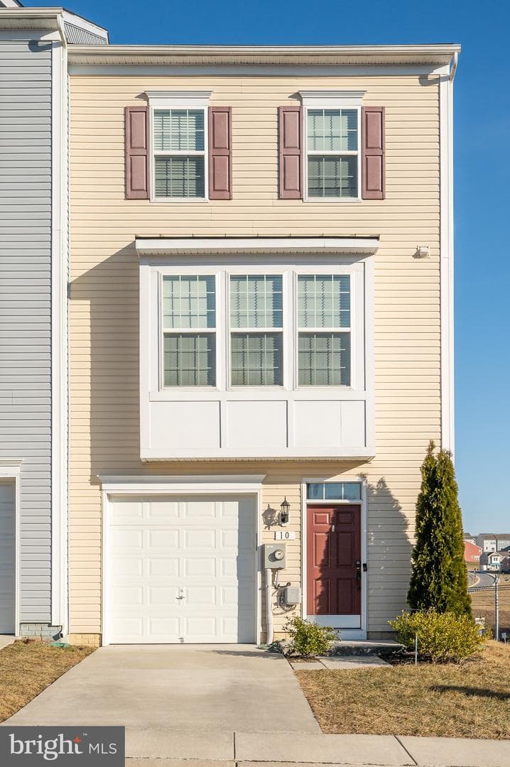 10 Landis Court photo 1
