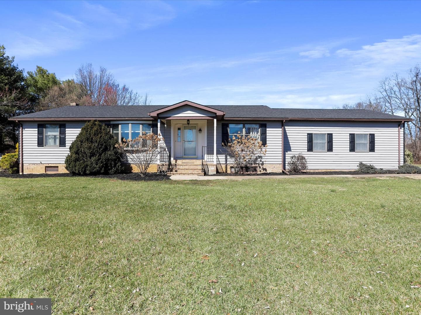 208 McGuire Ln photo 1