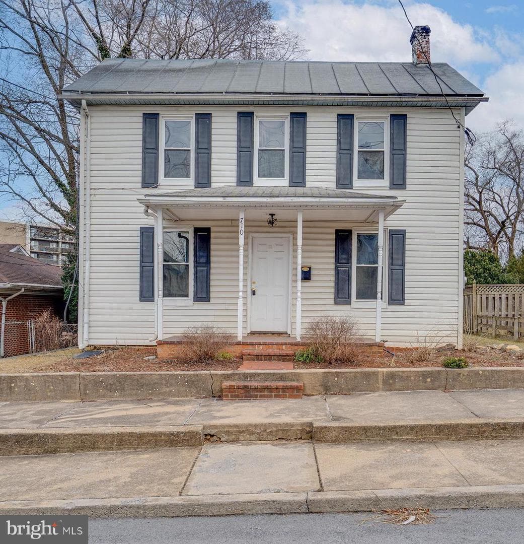 710 S Raleigh Street photo 1