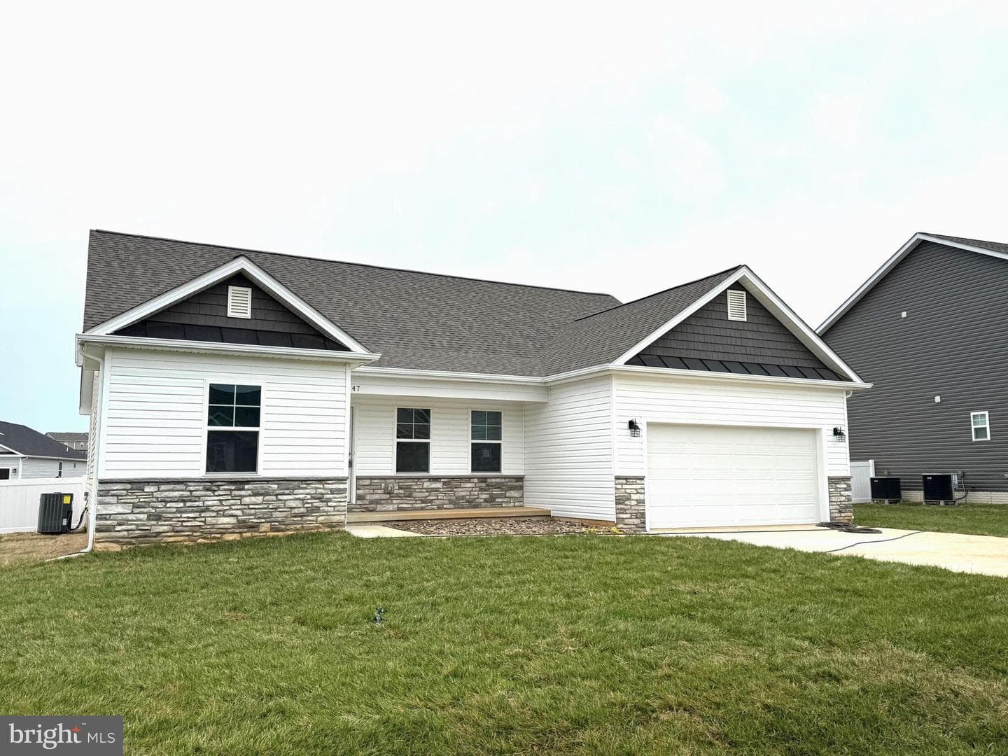 147 Santiago Circle photo 1